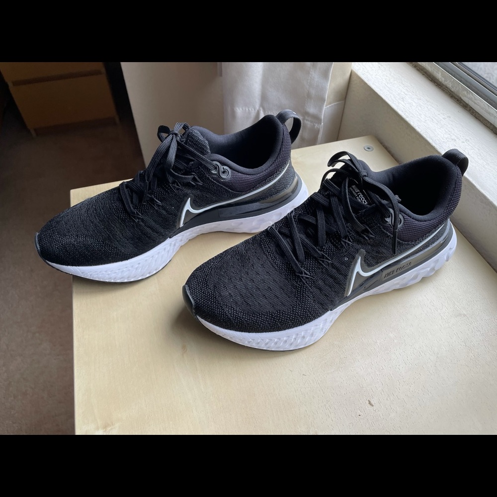 Nike React Infinity Run Flyknit 2 Women’s 7